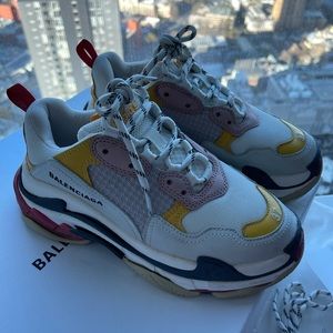 balenciaga second hand trainers